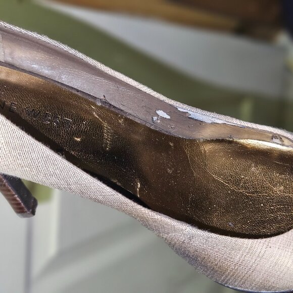 Shoes - Picture 8 of 9